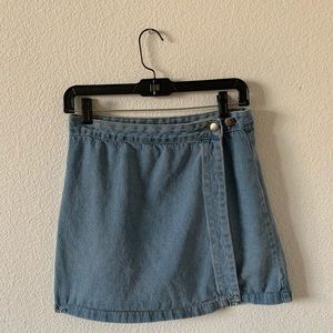 Light wash denim skirt